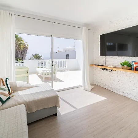 Casa Cuestas * Tías